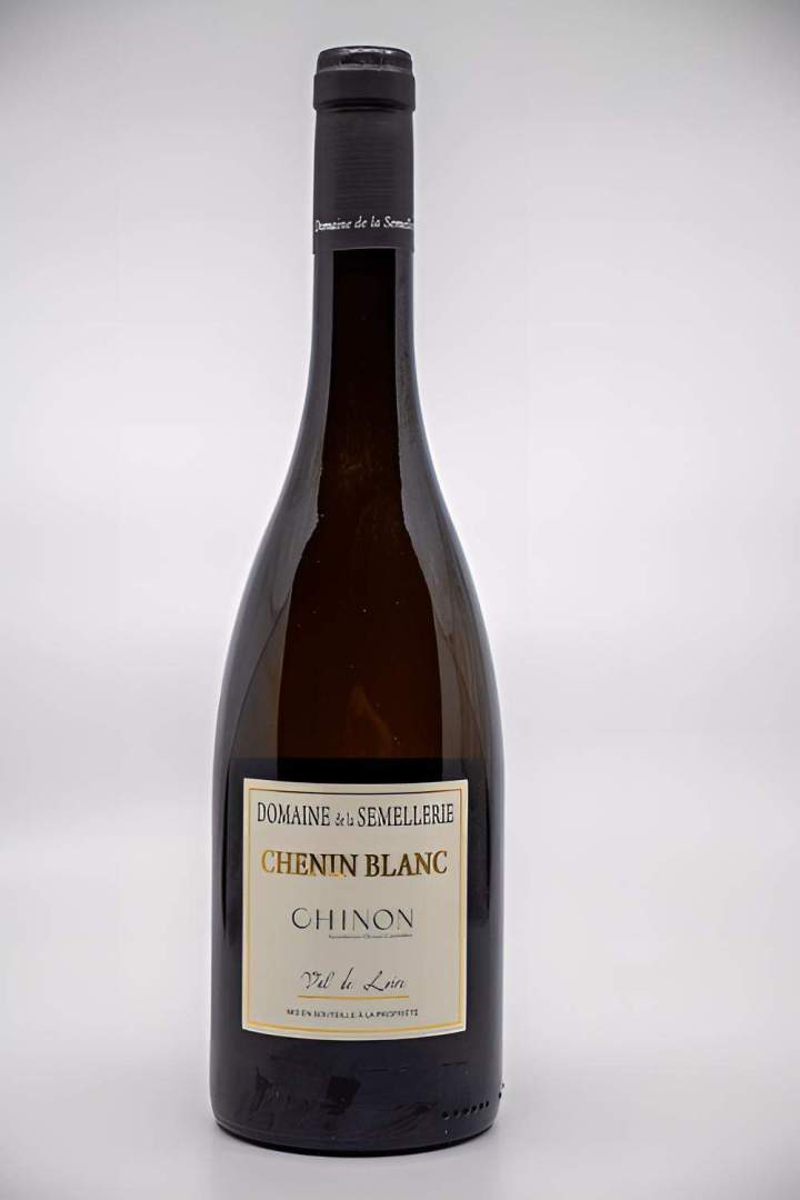 Bouteille de vin blanc Chinon Chenin Blanc du Domaine de la Semellerie